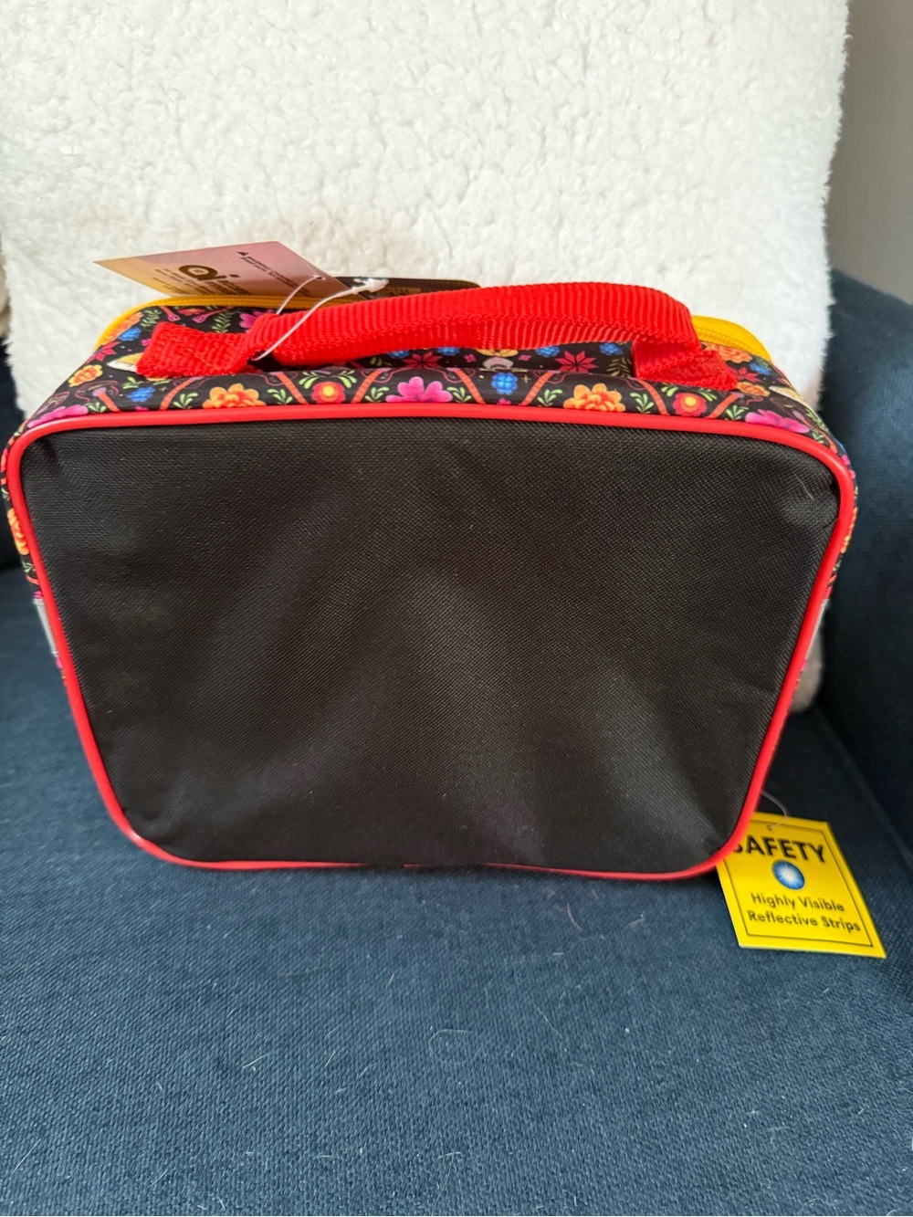 Disney Pixar Coco "Remember Me" Kids Lunchbox - Black & Red - Picture 5 of 5